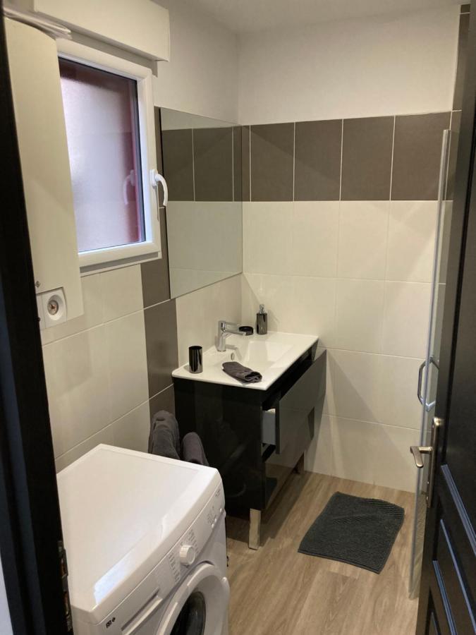 Sejour Detente A Saint-Omer - Jacuzzi Prive, Terrasse, Centre-Ville Et Parking Gratuit Ngoại thất bức ảnh