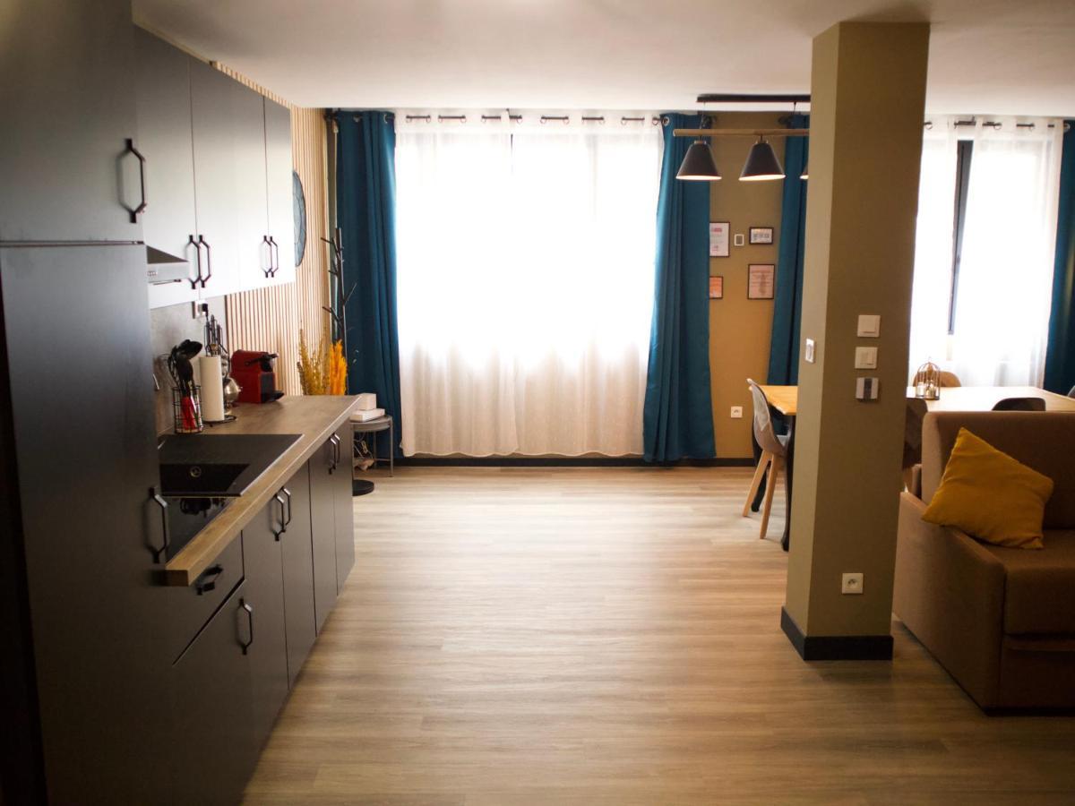 Sejour Detente A Saint-Omer - Jacuzzi Prive, Terrasse, Centre-Ville Et Parking Gratuit Ngoại thất bức ảnh